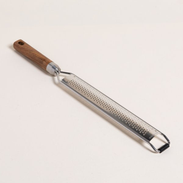 Rallador con mango de madera de acacia 35 cm